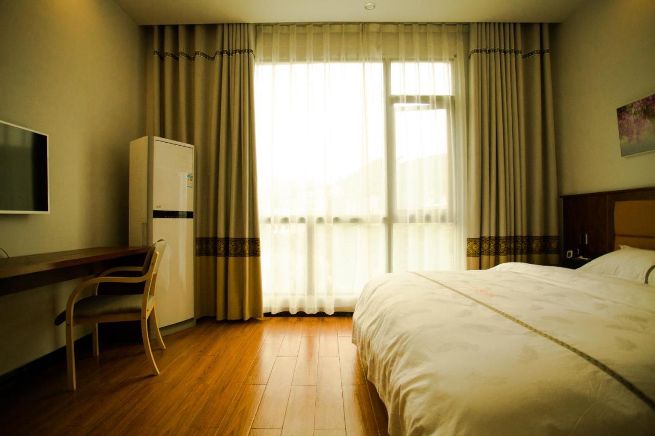 The Mountain And Views Guesthouse Yongshun Exteriér fotografie